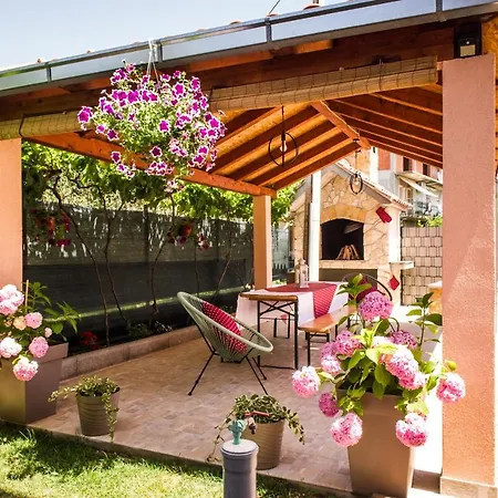 Apartman Sunny Vacay Kastela Exterior photo