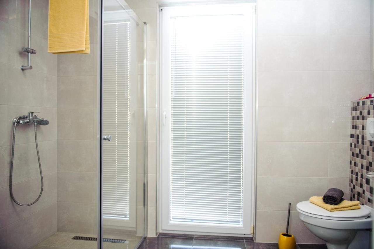 Sunny Vacay Apartment Kastela