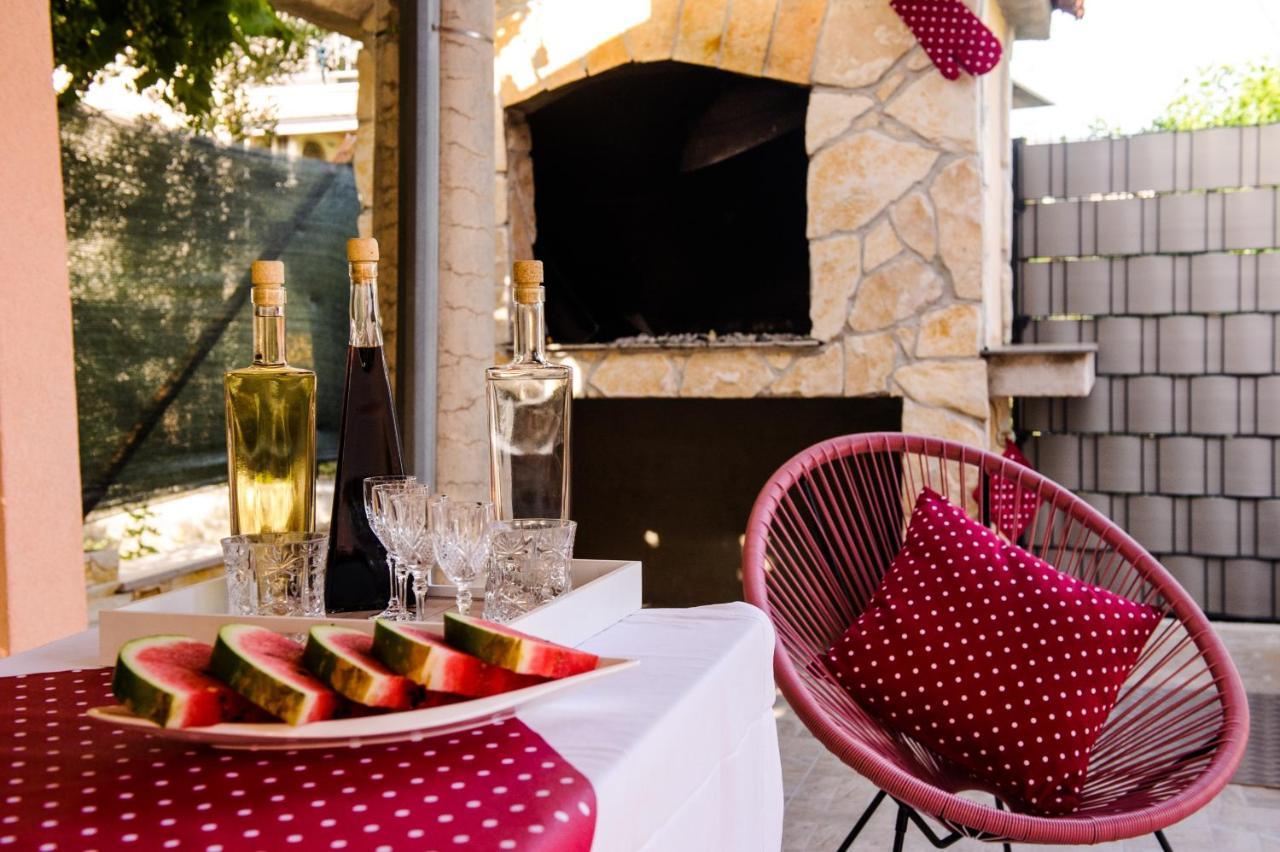 Sunny Vacay Apartment Kastela